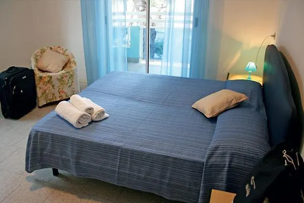 Villa Azzurra Appartamenti リッチョーネ イタリア